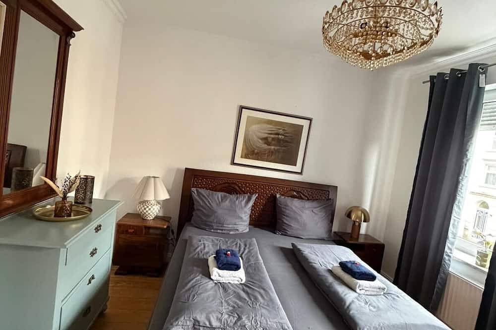 Apartamento entero, Velmora Boutique Suites: Vintage design apartment near the center in Lübeck (Ciudad), Lübeck