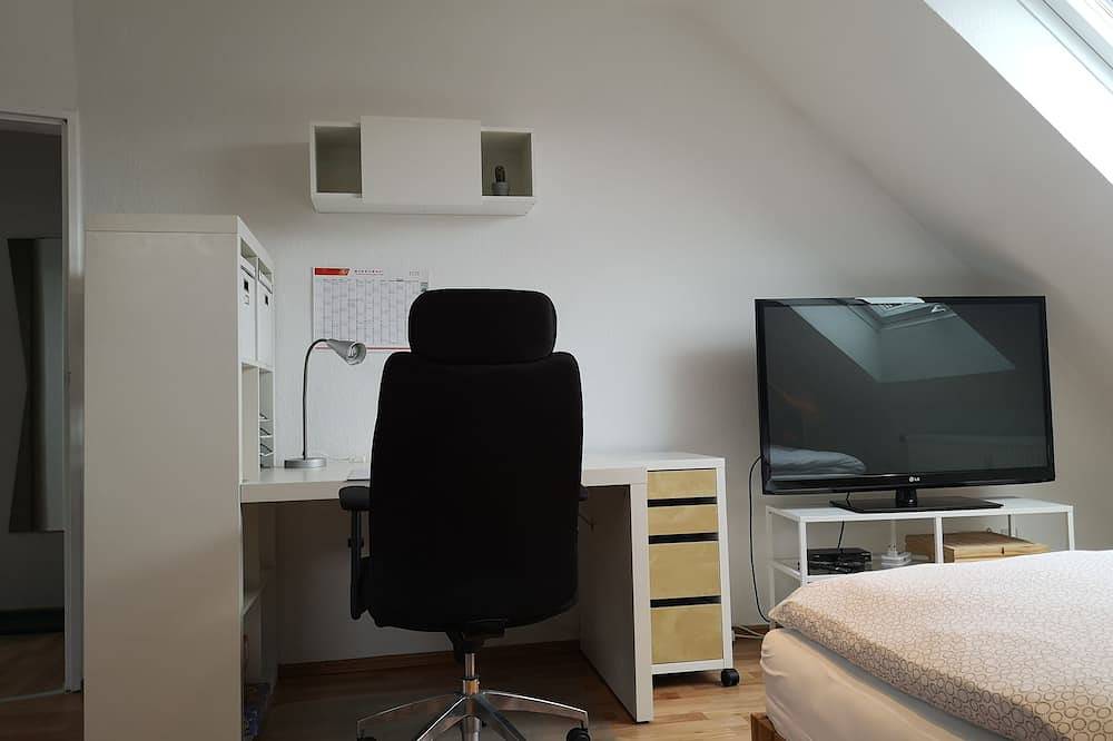 Ganze Wohnung, Moderne Ferienwohnung in attraktiver Lage (Ferienwohnung-Tahn.de) in Celle, Aller-Leine-Tal