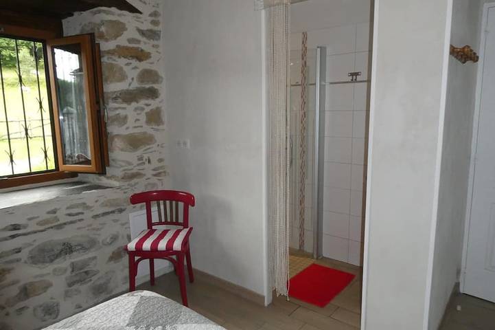 Location de vacances pour 10 personnes, avec terrasse et jardin à Jarrett - 2