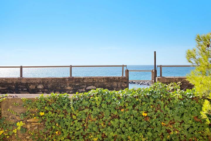 Appartamento intero, Appartamento 'Actis1, Borgo Dei Pescatori' con balcone e Wi-Fi in Marina delle Reti, Cervo (Liguria)