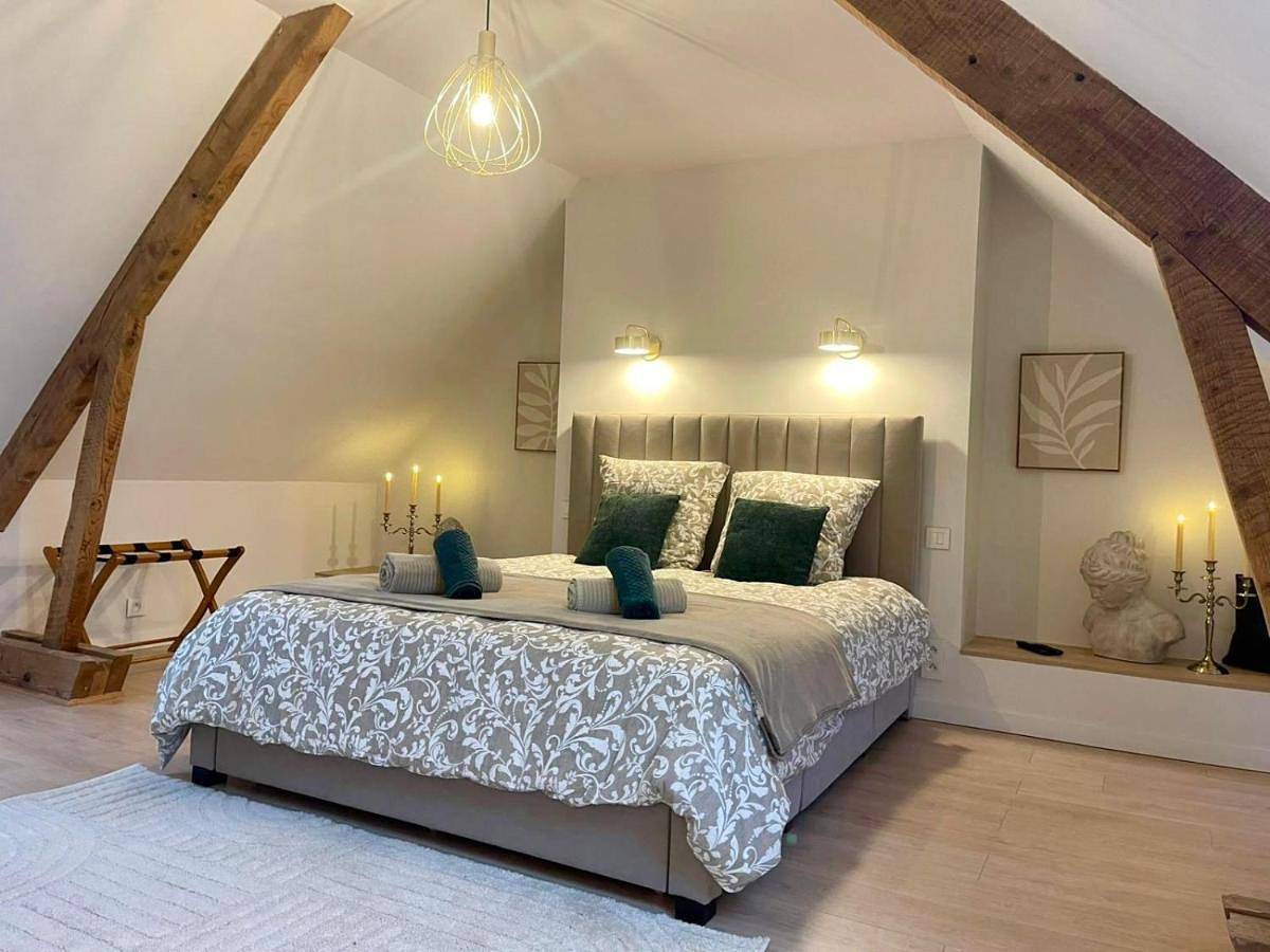 Appartement entier, One-Bedroom Apartment in Valognes, Côte de la Déroute
