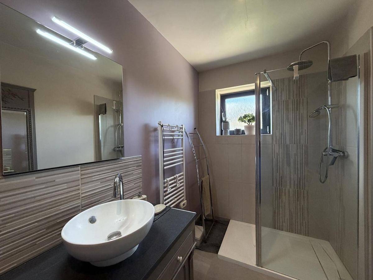 Two-Bedroom House in Bagnot, Région de Beaune