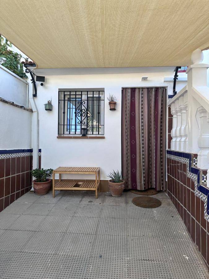 Apartamento rural para 3 personas, con jardín y terraza, Se admiten mascotas en La Zubia