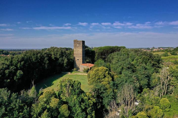 Villa con piscina per 4 persone, con Idromassaggio e Giardino nonché Piscina a Roma