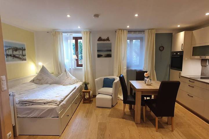 Ganze Wohnung, Ferienwohnung Vogtareuth im Erdgeschoss in Vogtareuth, Landkreis Rosenheim