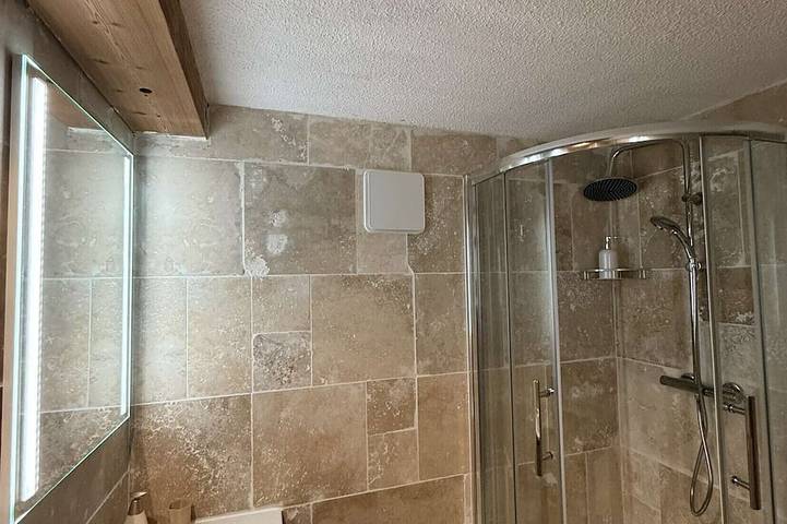 Gîte pour 2 personnes, avec jacuzzi, animaux acceptés à Bellevaux - 4