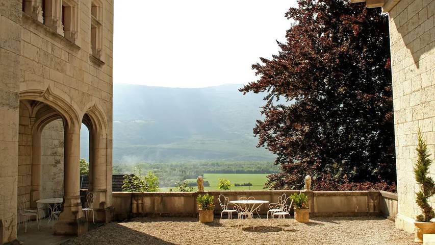 Château pour 5 personnes, avec piscine et jardin dans Auvergne-Rhône-Alpes - 4
