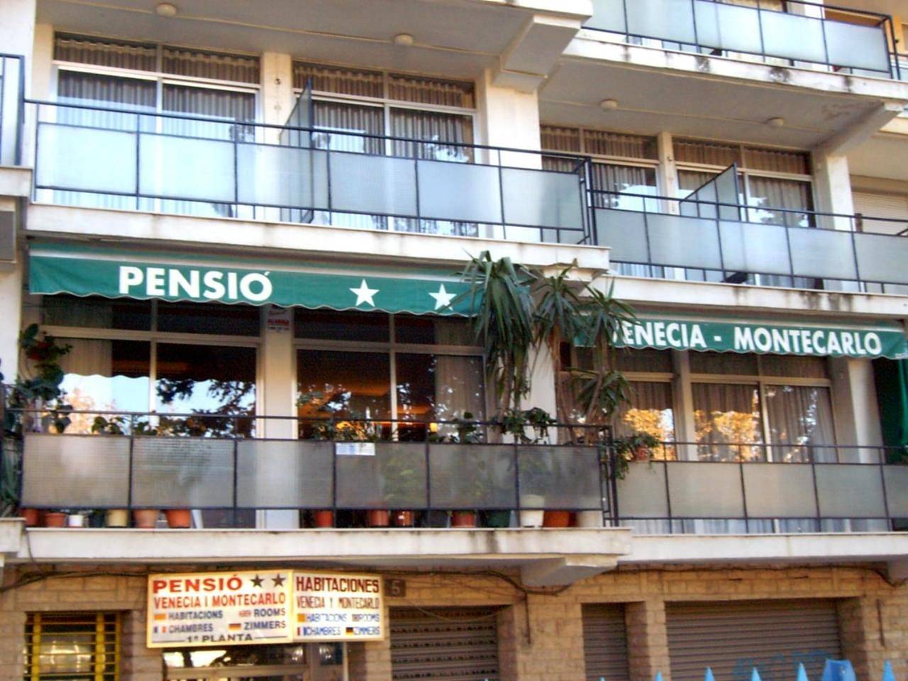 Pensión Venecia in Platja de Ponent (Salou), Salou