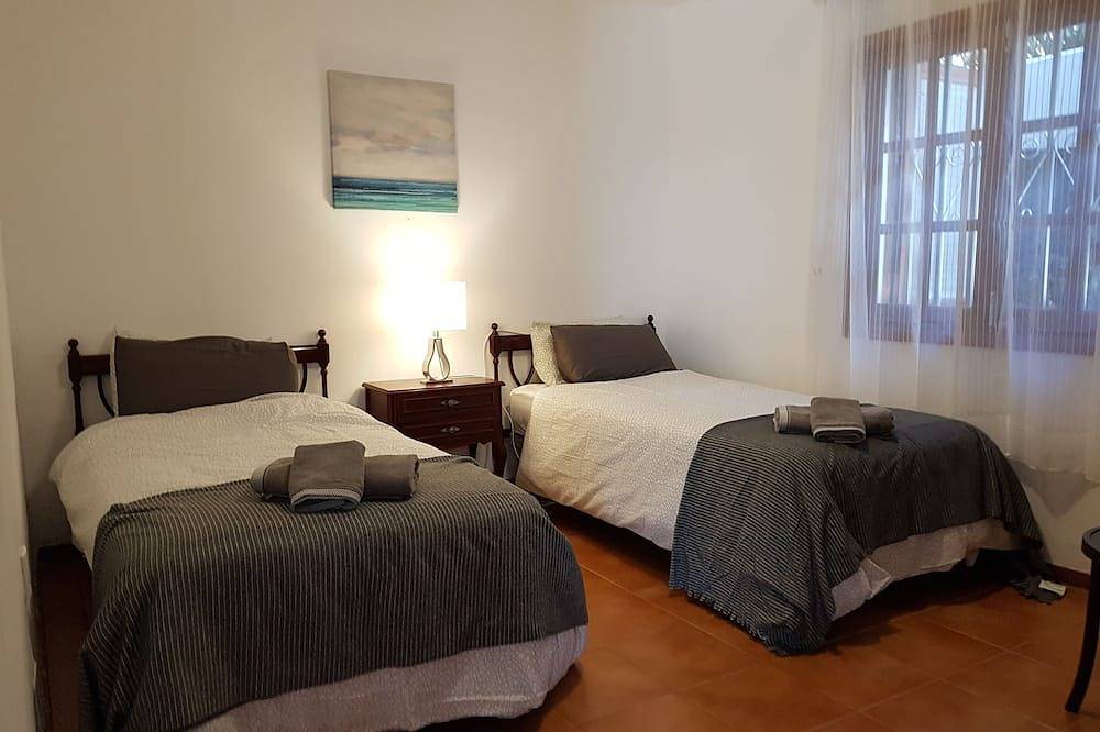 Casa Vinca, rustig vakantiehuis vlakbij het strand in Puerto del Carmen, Tías