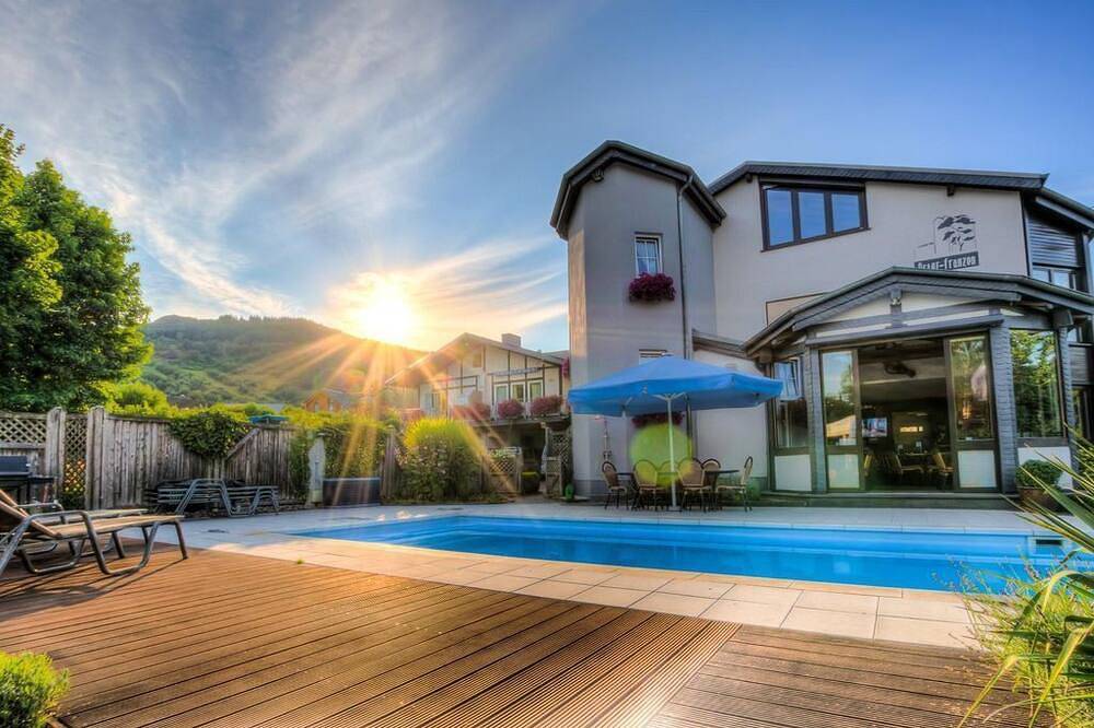 Ganze Wohnung, Ferienwohnung \"Elbling\" - Oster-Franzen, Naturlaub-Domizil in Bremm, Cochem-Zell