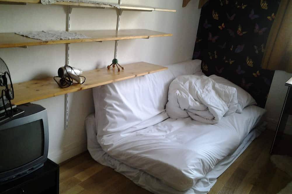 Ganze Wohnung, Single Room in Nanterre, Hauts-de-Seine