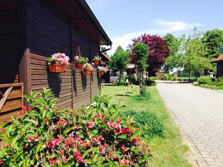 Hotel für 3 Personen, mit Terrasse und Garten in Golßen