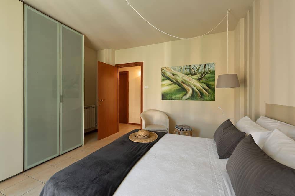 Tuinhuis 3 kamers 9 bed garage wifi Gardase (Cir in Roè Volciano, Garda Bergen