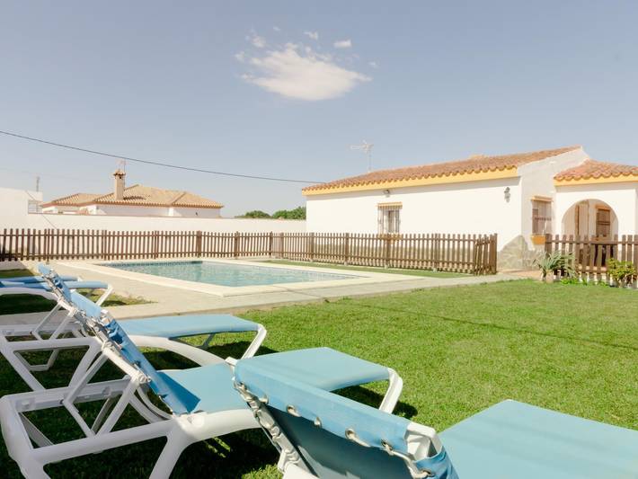 Chalet für 6 Personen, mit Pool und Garten in Conil de la Frontera - 2