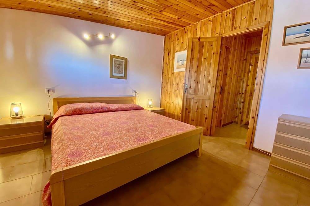 Vertical house with private garden,2 climate in Lido delle Nazioni, Ferrara Province