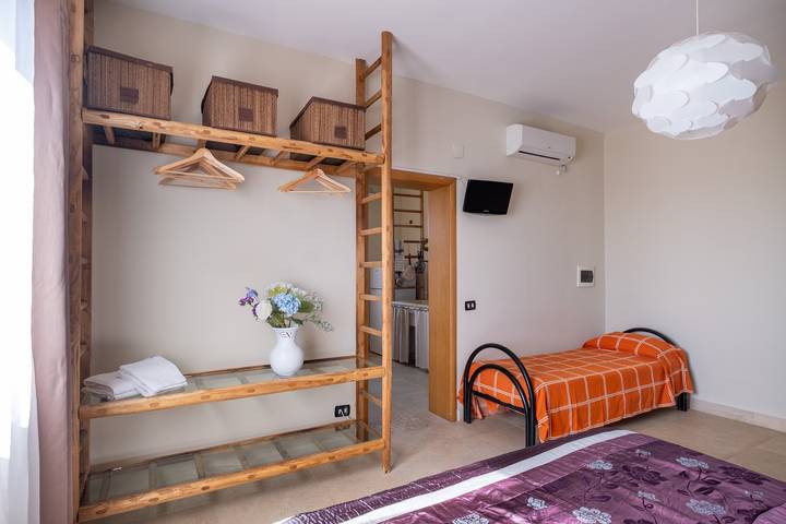 Apartamento entero, Apartamento 'Terra E Colori Bilo 4' con Wi-Fi y aire acondicionado in Galípoli, Golfo de Tarento