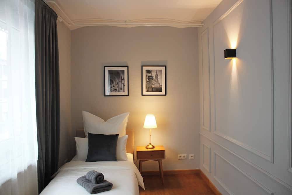 Ganze Wohnung, R B Apartment Hamburg Family - 108 qm mit Dachterrasse - Kostenloses Parken in Borgfelde, Hamburg