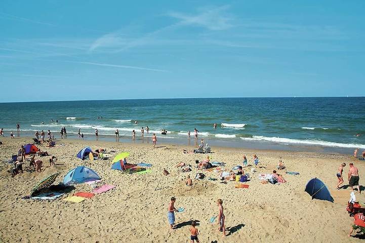Ferienhaus für 4 Personen, mit Garten und Pool in Holländische Küste
