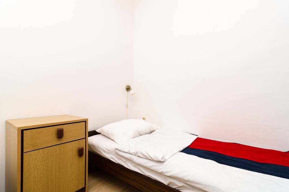 Guest House Kiko - Budget Zweibettzimmer - Nr. 2 in Pomena, Mljet