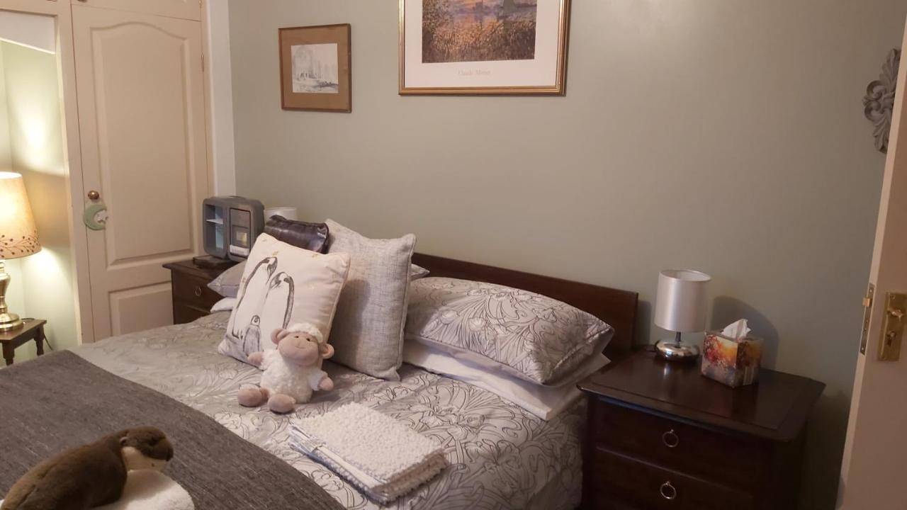 Double Room with Shared Bathroom in Cornwall