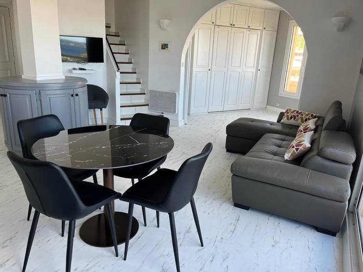 Gîte pour 5 personnes, avec vue et terrasse à La Celle-sous-Gouzon - 4