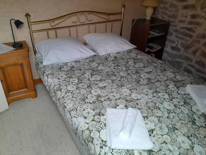 Location de vacances pour 8 personnes, avec jardin et vue à Thiézac - 3