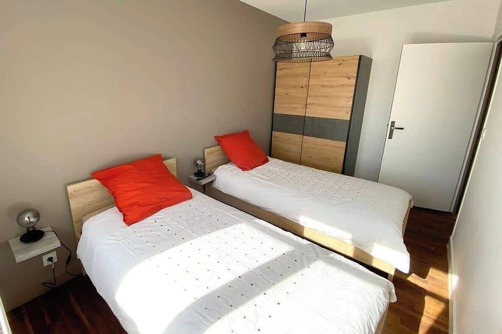 Saint-Pol, Familienhaus, Garten, voll ausgestattet, 12 Personen in Saint-Pol-de-Léon, Ceinture Dorée