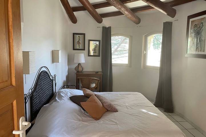 Location de vacances pour 8 personnes, avec jardin et terrasse, animaux acceptés à Bénivay-Ollon - 2