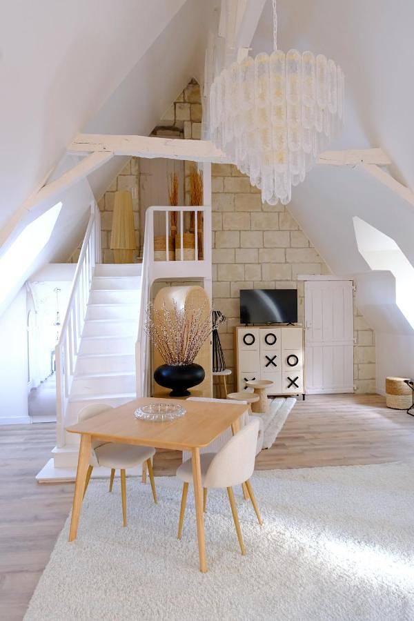 Gîte pour 4 personnes, avec jardin ainsi que piscine et vue à Vivy - 2