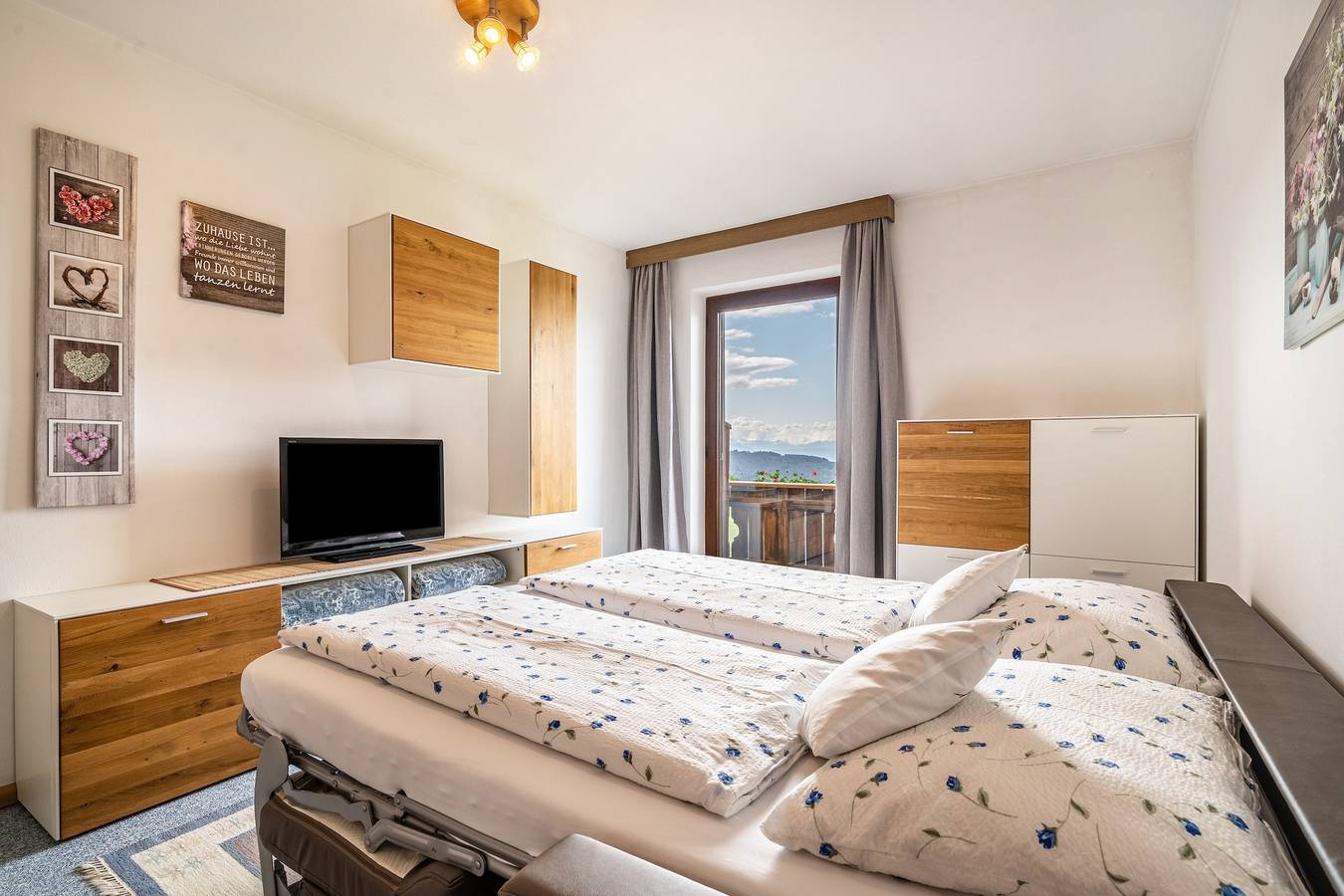 Ganze Wohnung, Ferienwohnung "Rotsteinhof Abendrot" mit Balkon & Wlan in Vöran, Sarntaler Alpen