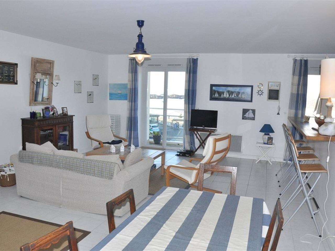 Appartement entier, Appartement 2 chambres vue mer à Trégastel avec parking in Coz-Pors, Trégastel