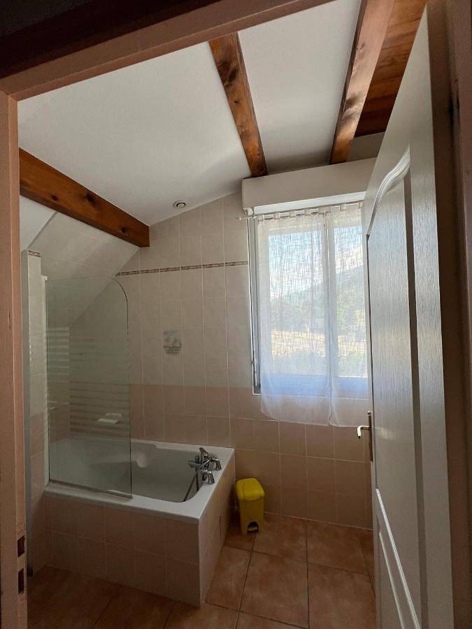 Gîte pour 8 personnes à Guchan - 4