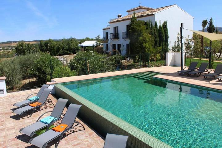 Hôtel pour 2 personnes, avec Balcon et Terrasse ainsi que Jardin et Piscine à Ronda