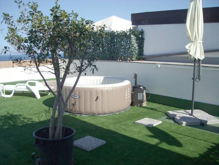 Chambre d’hôte pour 2 personnes, avec vue ainsi que terrasse et piscine, animaux acceptés à Catane - 3