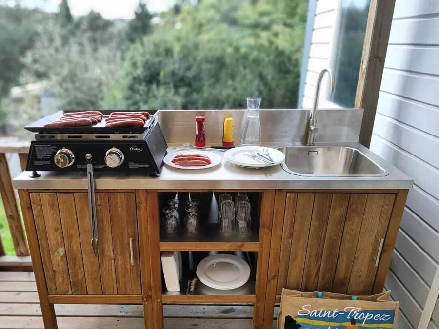 Camping Saint Avit Loisirs - Mobilheim 7 personen - Premium 3-Schlafzimmer Lounge mit Außenküche in Saint-Avit-de-Vialard, Périgord Blanc