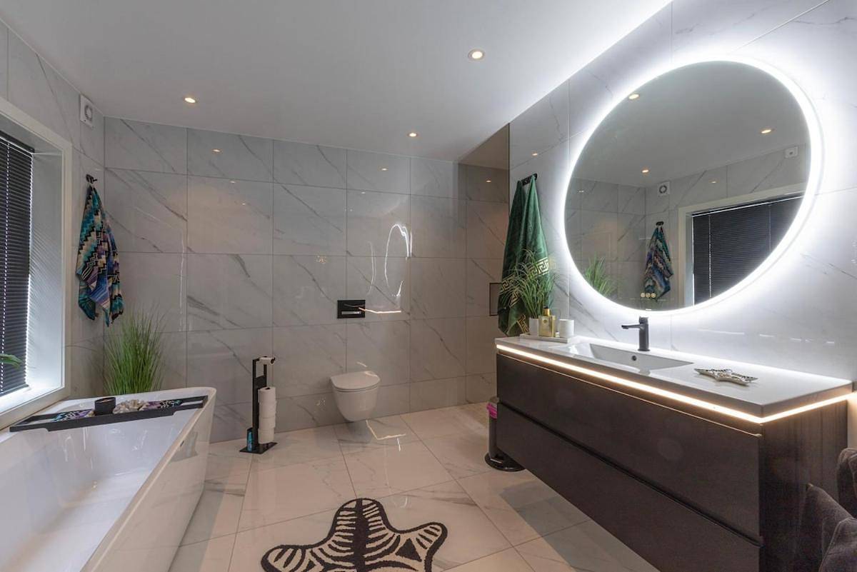 Ganze Wohnung, Spectacular 186 sqm luxury apt -prime location in Ålesund