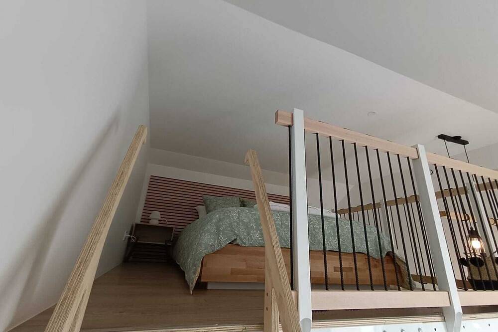 Mezzanine Clarette in Carhaix-Plouguer, Région de Châteaulin