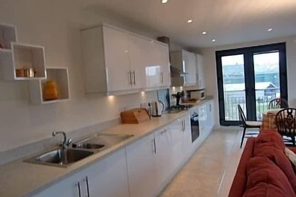 Entire apartment, Attractive Waterside Apartment in Worcester, Worcestershire