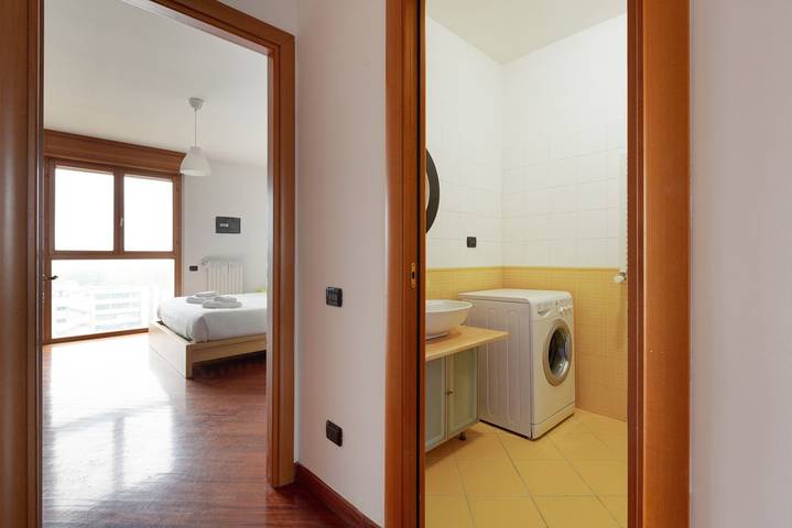 Ganze Wohnung, Ferienwohnung für 2 Personen mit Balkon/Terrasse in Mailand, Mailand Provinz