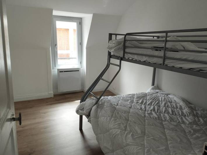 Gîte pour 6 personnes, animaux acceptés à Vic-sur-Cère - 4