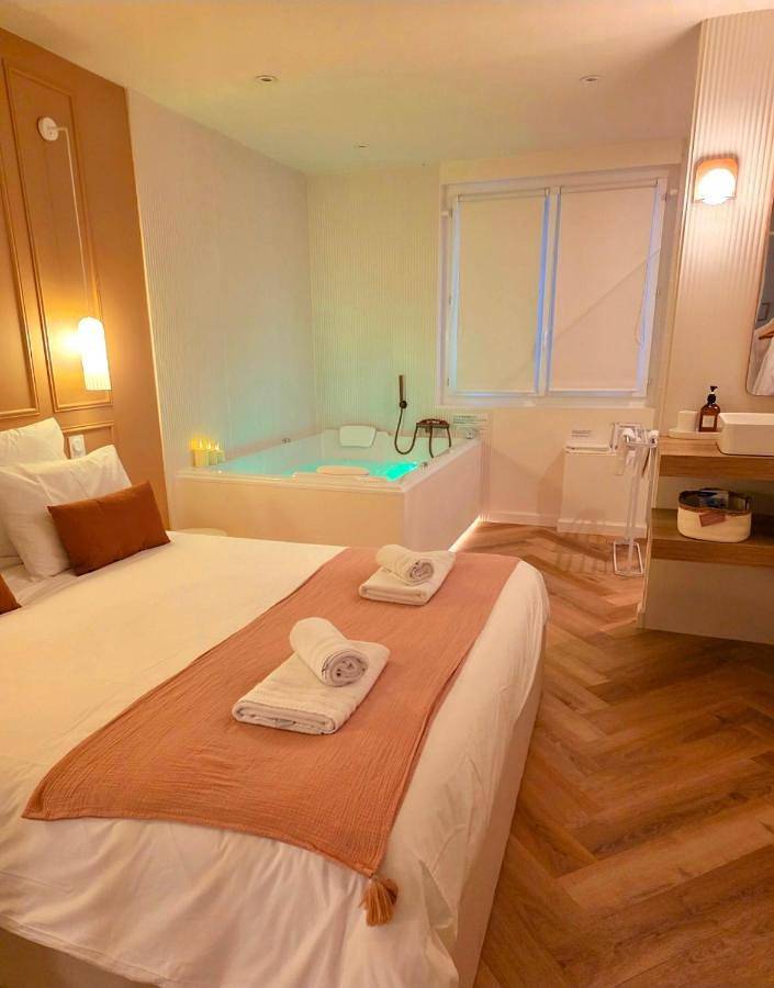 Gîte pour 2 personnes, avec terrasse et jacuzzi à Meyssac - 2