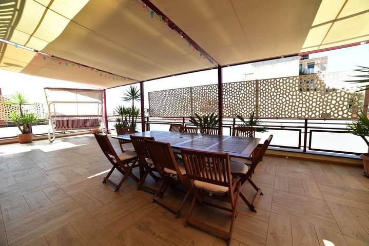 Location de vacances pour 3 personnes, avec jacuzzi ainsi que piscine et terrasse à Adrano - 4