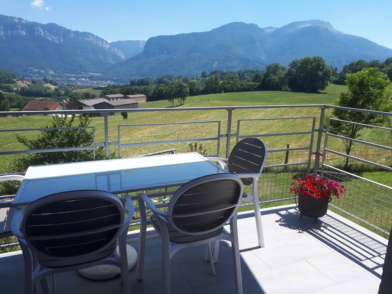 La Petite Maison 4**** in Miribel-les-Échelles, Isère