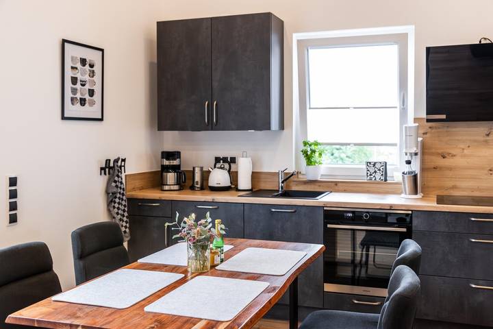 Ferienhaus für 4 Personen, mit Terrasse und Garten sowie Pool und Sauna