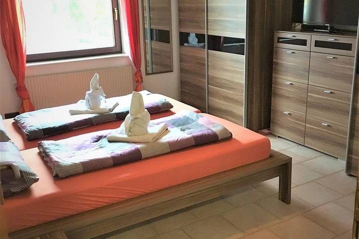 Ferienwohnung für 4 Personen, mit Garten und Terrasse in Allensbach - 2