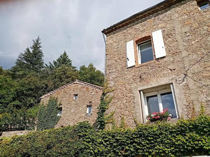 Location de vacances pour 10 personnes, avec Terrasse et Vue à Notre-Dame-de-la-Rouvière