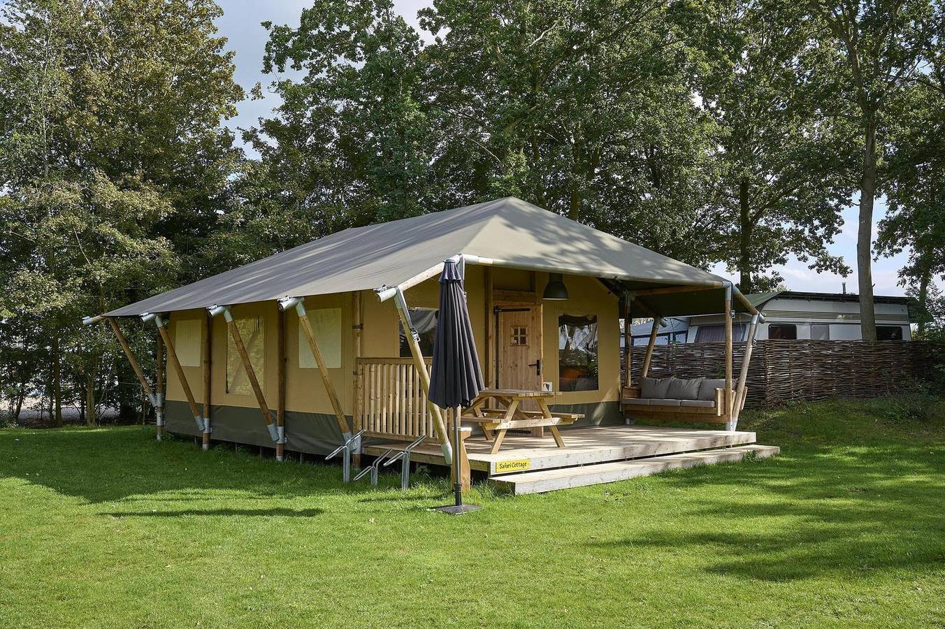 Monda Vakantieparken - Aquacentrum Bremerbergse Hoek — Safari Cottage | 4-6 Personen in Veluwe