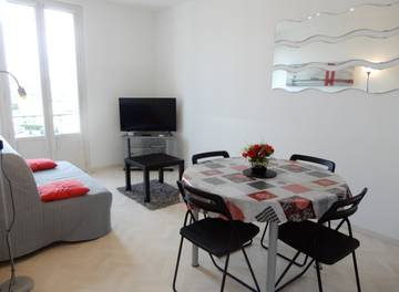 Gîte pour 2 personnes, avec balcon dans Office De Tourisme De Mers Les Bains