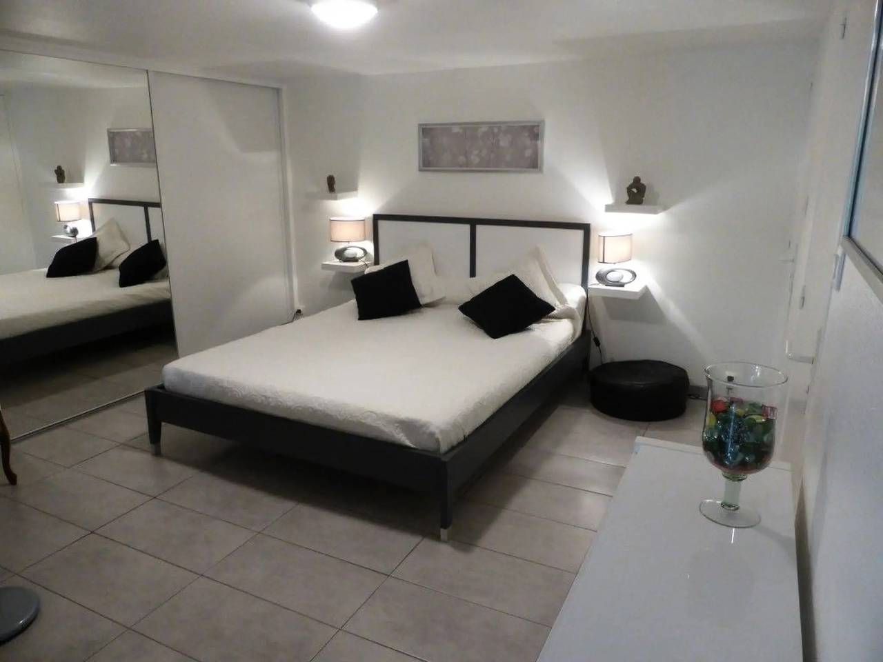 Entire apartment, 5 Pièces 4 Personnes in Latresne, Bordeaux region