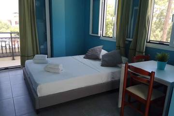 Apartment for 2 People in Alykes, Zakynthos, Photo 1